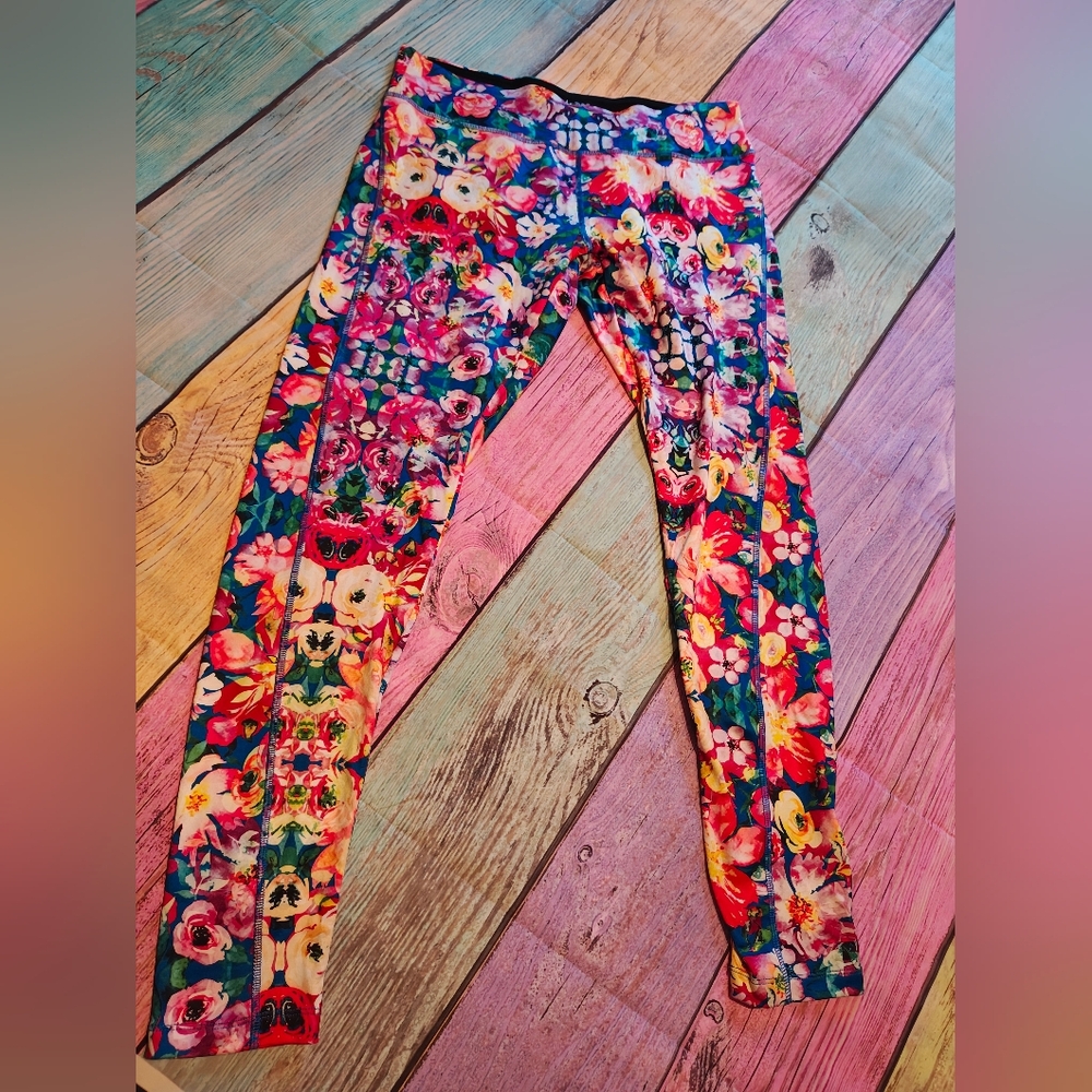 Lularoe Large Floral Workout Leggings #0332